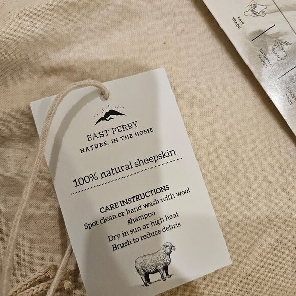 EAST PERRY Tan 100% Natural Sheepskin Slippers Woman Size 7 NWOT - Picture 5 of 7